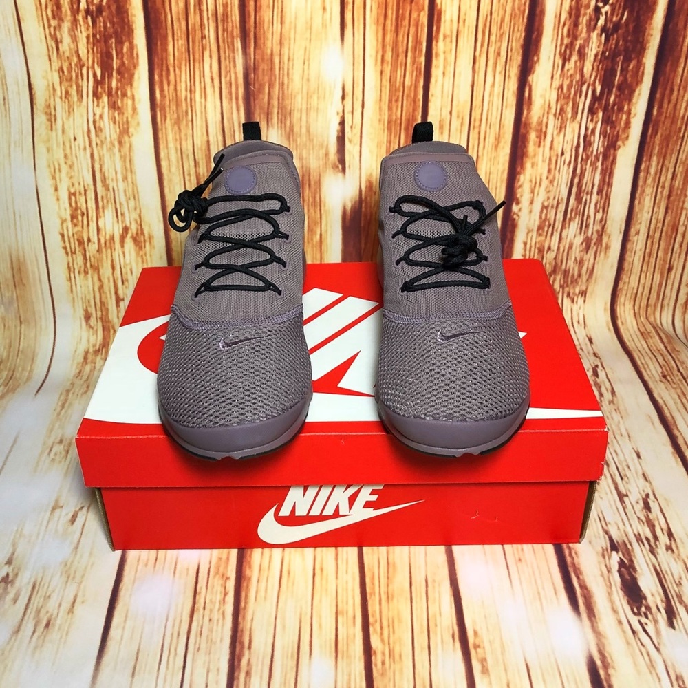 Women’s Nike Presto Fly Taupe/Grey Running Shoes - Picture 2 of 6